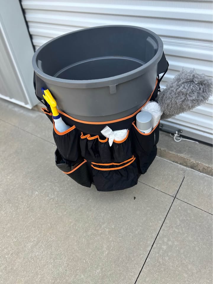 Rolling Trash Can with Cleaning Caddy Bag