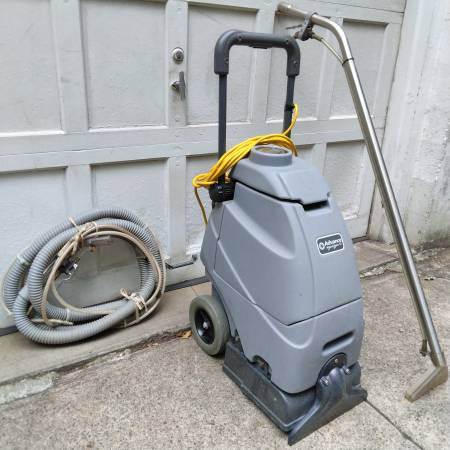 Rug cleaner Carpet Extractor, Comm'l AdvanceAquaclean, excellent cond - $449 (waldwick)