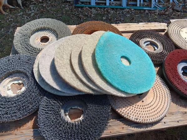 MATADOR FLOOR BUFFER/POLISHER - $400 (Towanda)