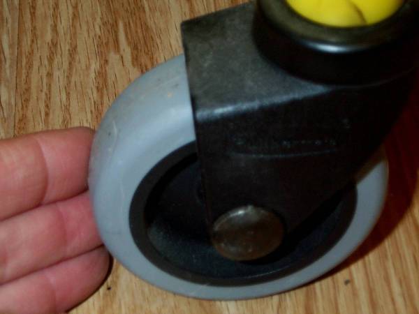 MOP water cleaning BUCKET Wringer Janitor Rubbermaid Commercial Grade - $45 (North Aurora, IL.)