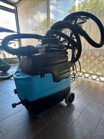 Mytee Lite 8070 Heated Carpet Extractor / Auto Detailer - $600 (Iowa City)