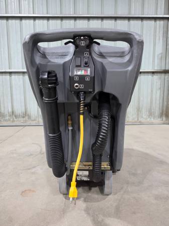 Carpet Extractor- Commercial grade - $2,200 (Eagle)