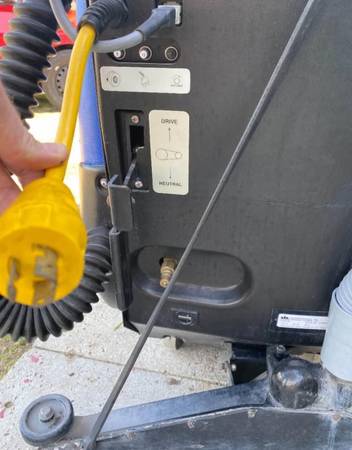 Windsor Voyager E Carpet Extractor. - $550 (Fresno)