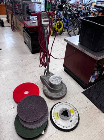 Clarke FM-17 Floor Sander Polisher Scrubber Buffer - $699 (Aurora)