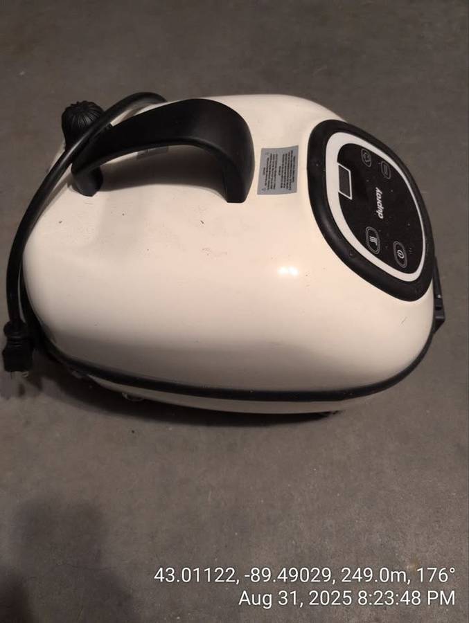 Dupray Tosca Steam Cleaner – Pro-Grade, Great Condition, Lots of Acces