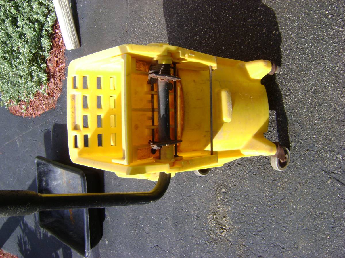 mop commercial bucket