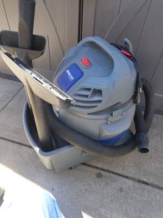 16 GAL. SHOP VACUUM.WET OR DRY - $40 (E ALAMEDA and S EMERSON)