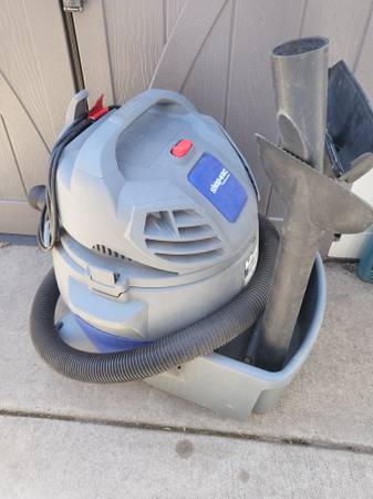 16 GAL. SHOP VACUUM.WET OR DRY - $40 (E ALAMEDA and S EMERSON)