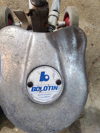 FLOOR BUFFER - $195 (Glen Ellyn)
