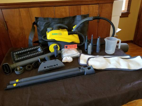 Steam Cleaner - $125 (Bensenville)
