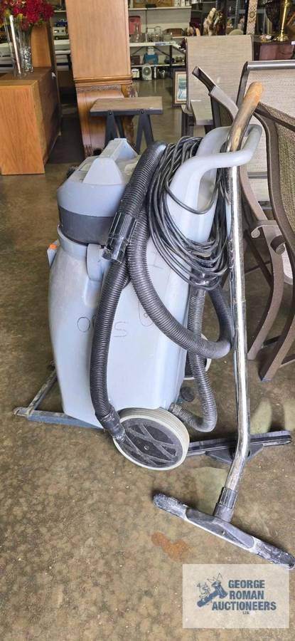 Vetco Commercial WET/DRY Vacuum