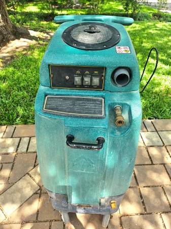 Mytee Speedster Carpet Extractor - $800 (San Antonio)