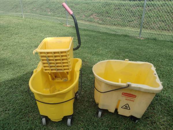 Commercial Grade Rubbermaid Mop Buckets - $20 (Woodruff)