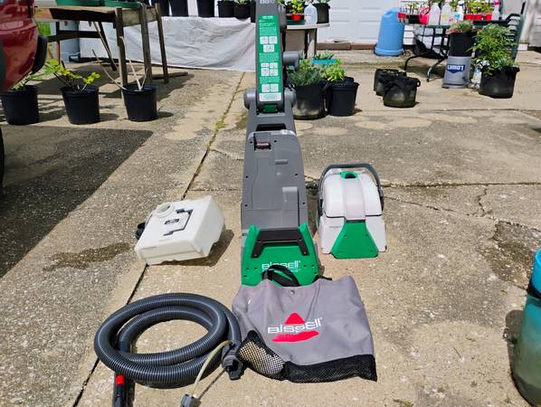 Bissell BigGreen Commercial BG10 Carpet Cleaner - Like New with Hose K - $275 (Jacksonville)