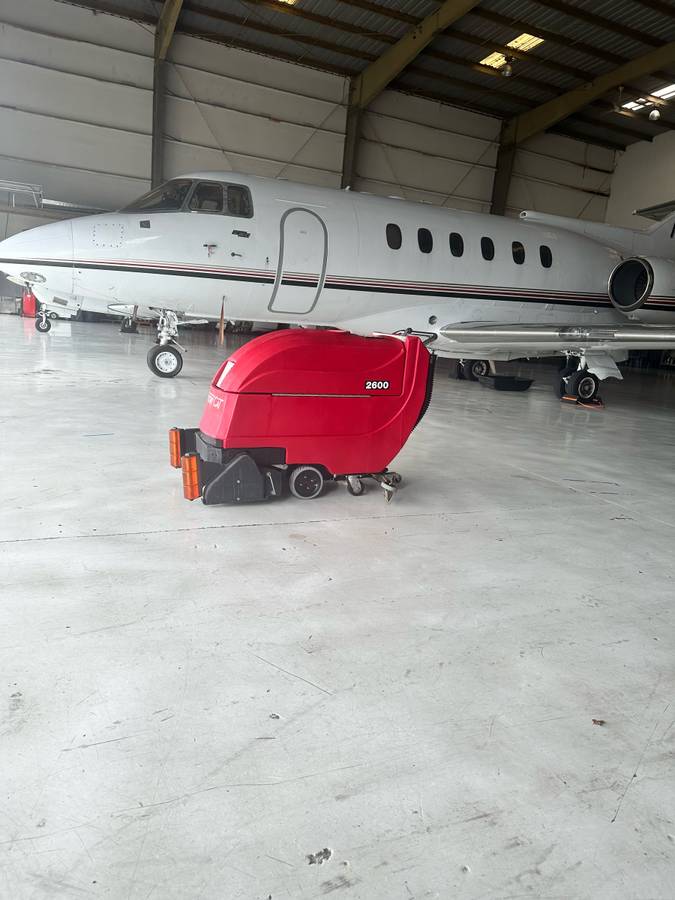 Factory Cat 2600 Floor Cleaning Scrubber