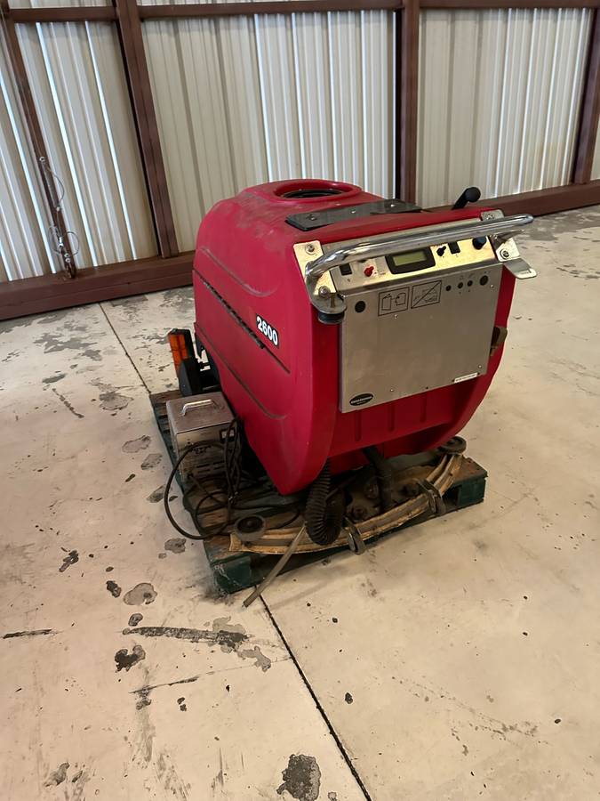 Factory Cat 2600 Floor Cleaning Scrubber
