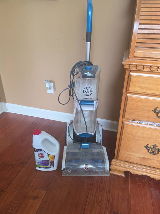 Hoover SmartWash+ automatic carpet cleaner