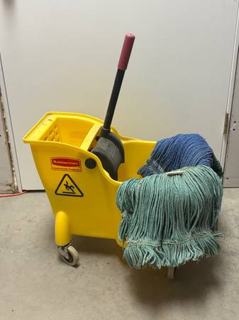 Rubbermaid mop bucket - $40 (Whitehall)