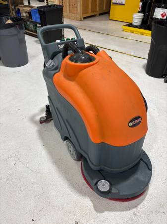 SUNMAX RT50AC Corded Floor Scrubber, 22" Path, 80 Hours, OBO - $1,100
