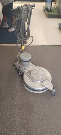 Hart floor buffer - $500 (Fort worth)