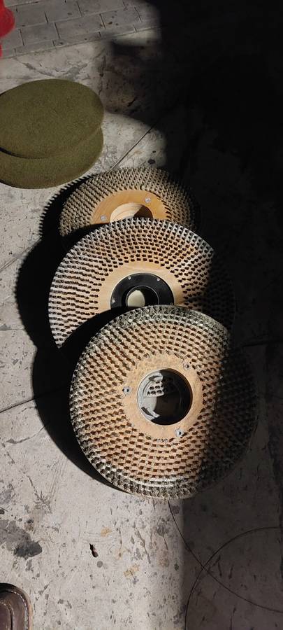 PULLMAN &HOLT FLOOR BUFFER