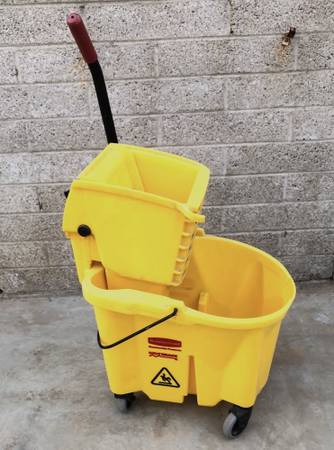 Heavy Duty Rubbermaid Rolling Mop Bucket and Ringer - $35 (Kingman)