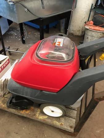 Betco Fiber Pro 8 Self Contained Carpet Cleaner Extractor - $450 (Minneapolis)