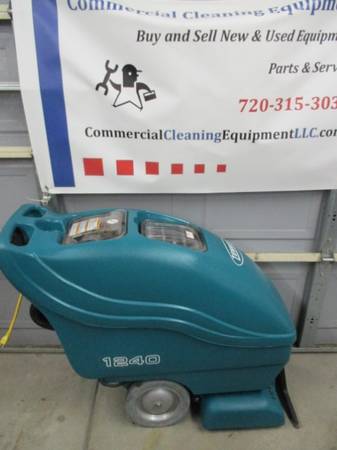 Tennant carpet extractor Close out - $500 (Arvada)