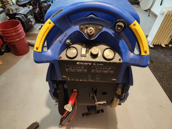 Clark auto scrubber - $775 (E.wenatchee)