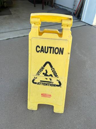 Mop Bucket + Safety Sign + Floor Cones - $36 (Castle Rock)