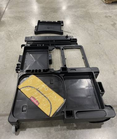 Rubbermaid Janitor Cleaning Cart with Zip Bag, 24 gal Capacity NEW - $140 (Blue Springs)