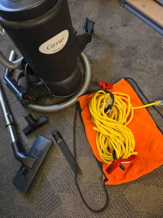 Commercial vacuum - $350 (New Braunfels)