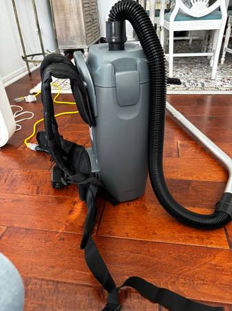 Tomahawk Electric Backpack Vacuum - NEW - $269