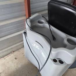 40 HRS !!! Advance by Nilfisk Advolution 2710 Rider Burnisher Sweeper