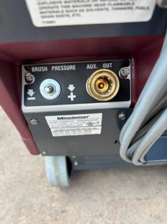 Minuteman Ambassador Commercial Carpet Cleaner/Extractor - $600 (Duluth, MN)