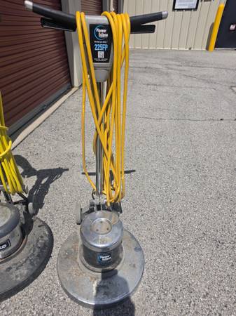 Pioneer Eclipse 225FP Floor buffing and stripping units available - Us - $250 (Noblesville)