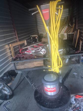 DAYTON FLOOR BUFFER OR SCRUBBER FOR SALE - $600 (Kc mo)