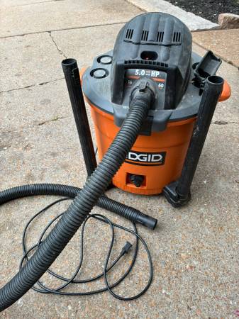 Vacuum Cleaner RIDGID Wet/Dry 16 Gallon 5.0 Peak HP (no filter) - $60 (South County, Saint Louis, MO 63129)